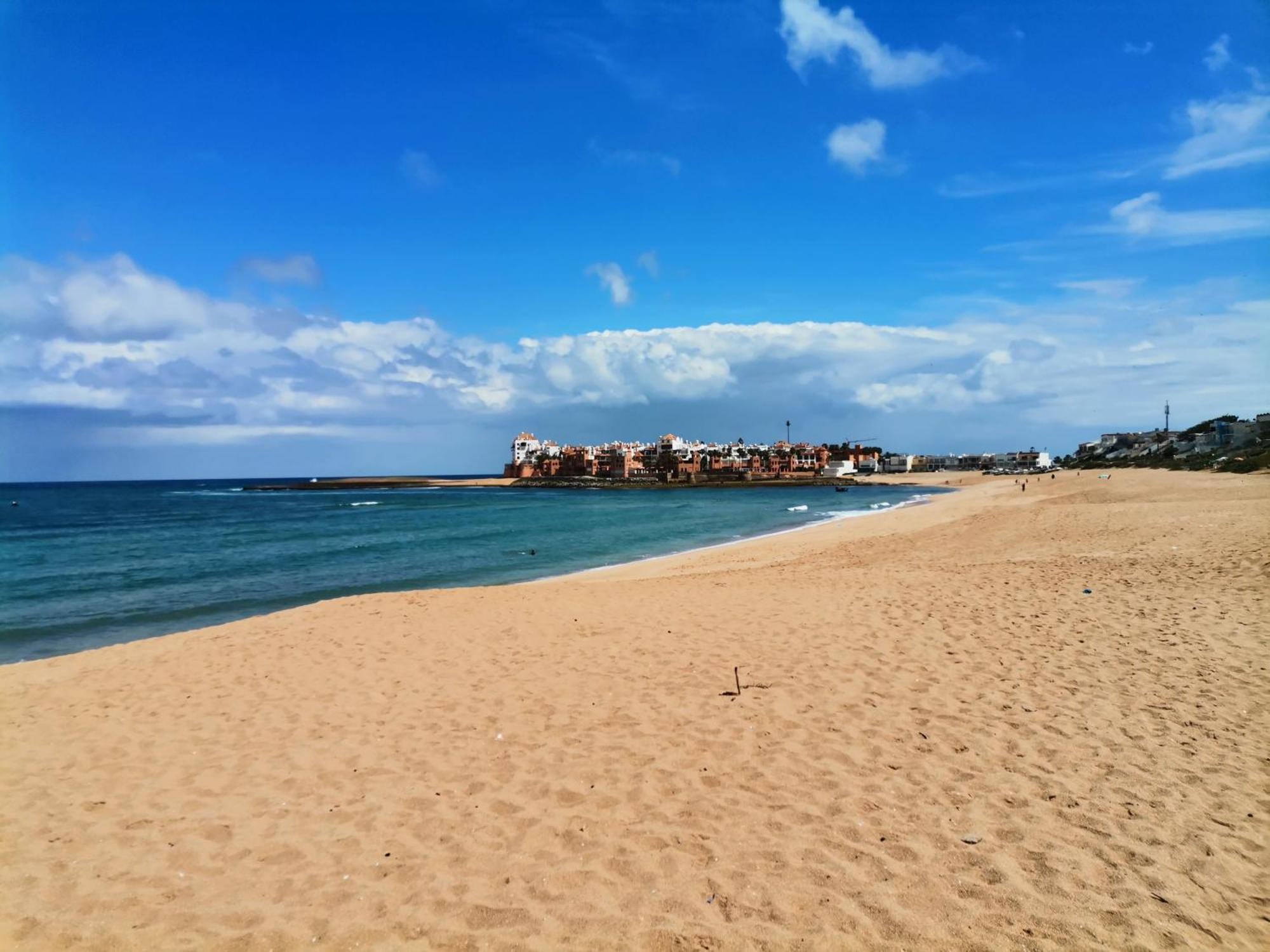 Grand Appartement Vue Golf A 2 Min De La Plage Bouznika Exterior foto